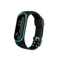 eses Silikónový remienok pre Xiaomi Mi Band 5 a Xiaomi Mi Band 6 - Čierny s modrým prešívaním