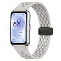 eses Silikónový dierkovaný remienok s magnetickou prackou pre Huawei Band 11 a Huawei Band 11 Pro - Svetlo šedý